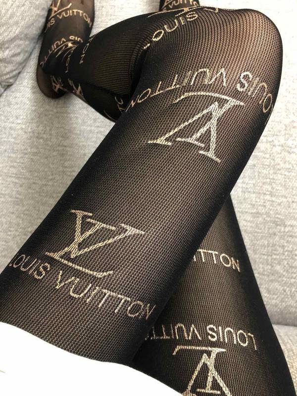 Louis Vuitton Socks LVO00010